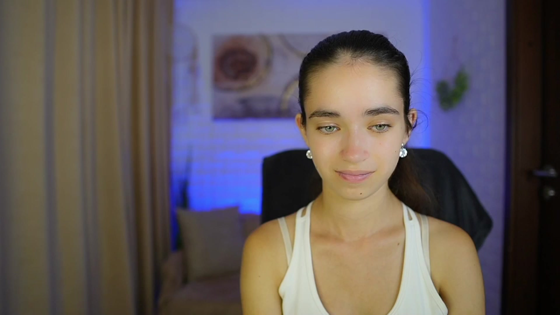 Gallery image thumbnail from Gia_Paige18's myfreecams stream on, 08/28/2024, 10:50 image 20 of 20