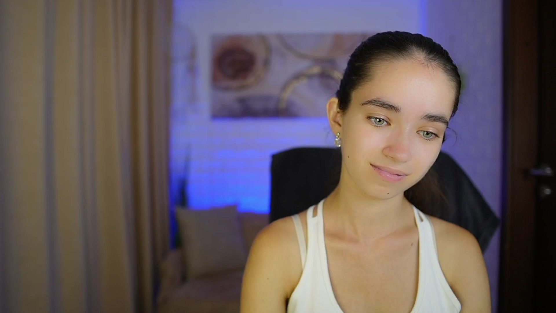 Gallery image thumbnail from Gia_Paige18's myfreecams stream on, 08/28/2024, 10:50 image 6 of 20