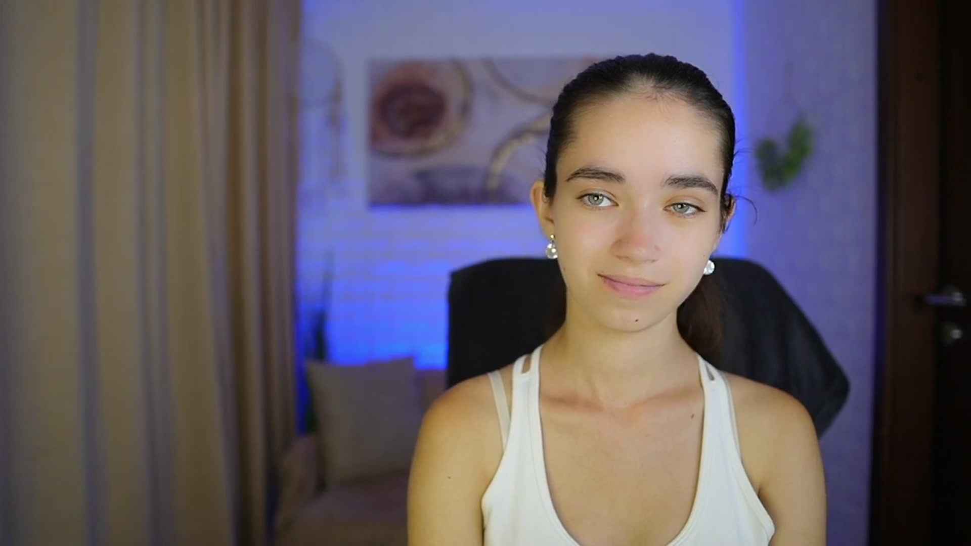 Gallery image thumbnail from Gia_Paige18's myfreecams stream on, 08/28/2024, 10:50 image 2 of 20