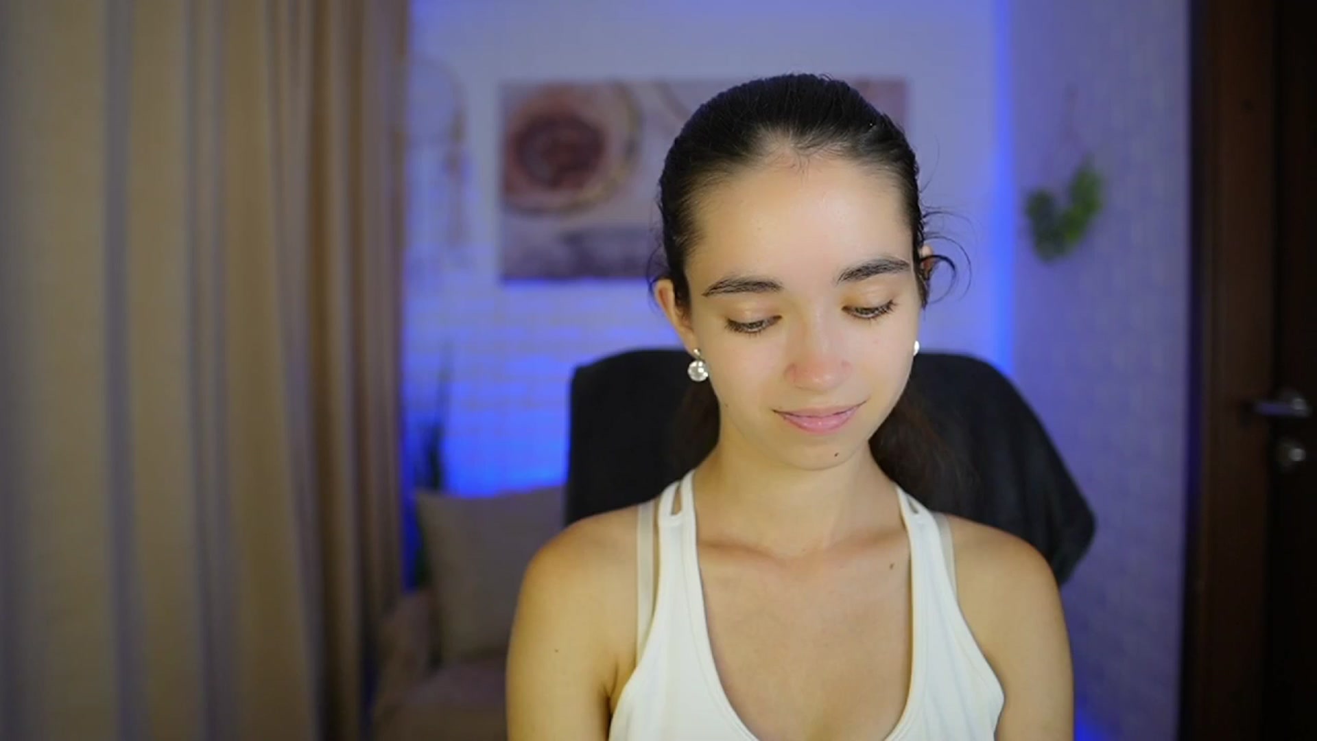 Gallery image thumbnail from Gia_Paige18's myfreecams stream on, 08/28/2024, 13:03 image 17 of 20