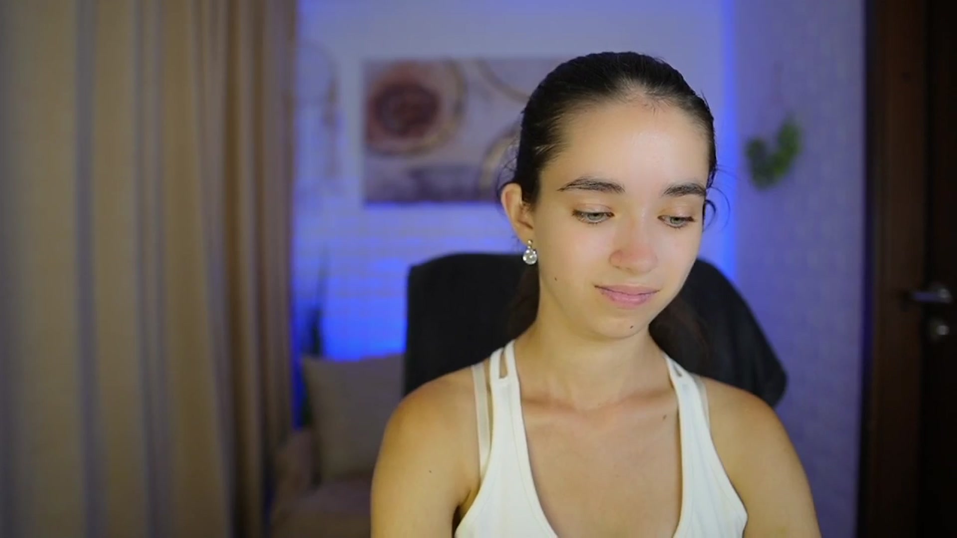 Gallery image thumbnail from Gia_Paige18's myfreecams stream on, 08/28/2024, 13:03 image 14 of 20