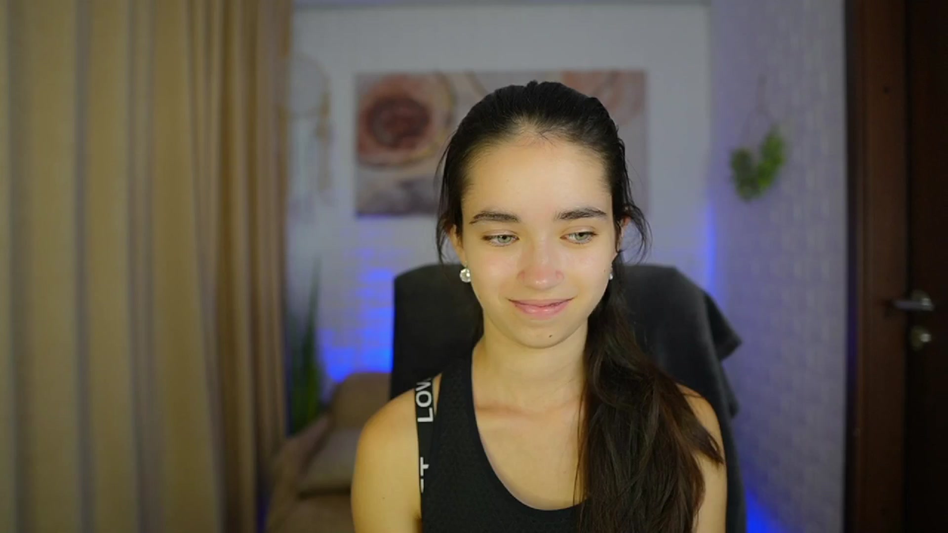 Gallery image thumbnail from Gia_Paige18's myfreecams stream on, 09/03/2024, 10:17 image 5 of 20