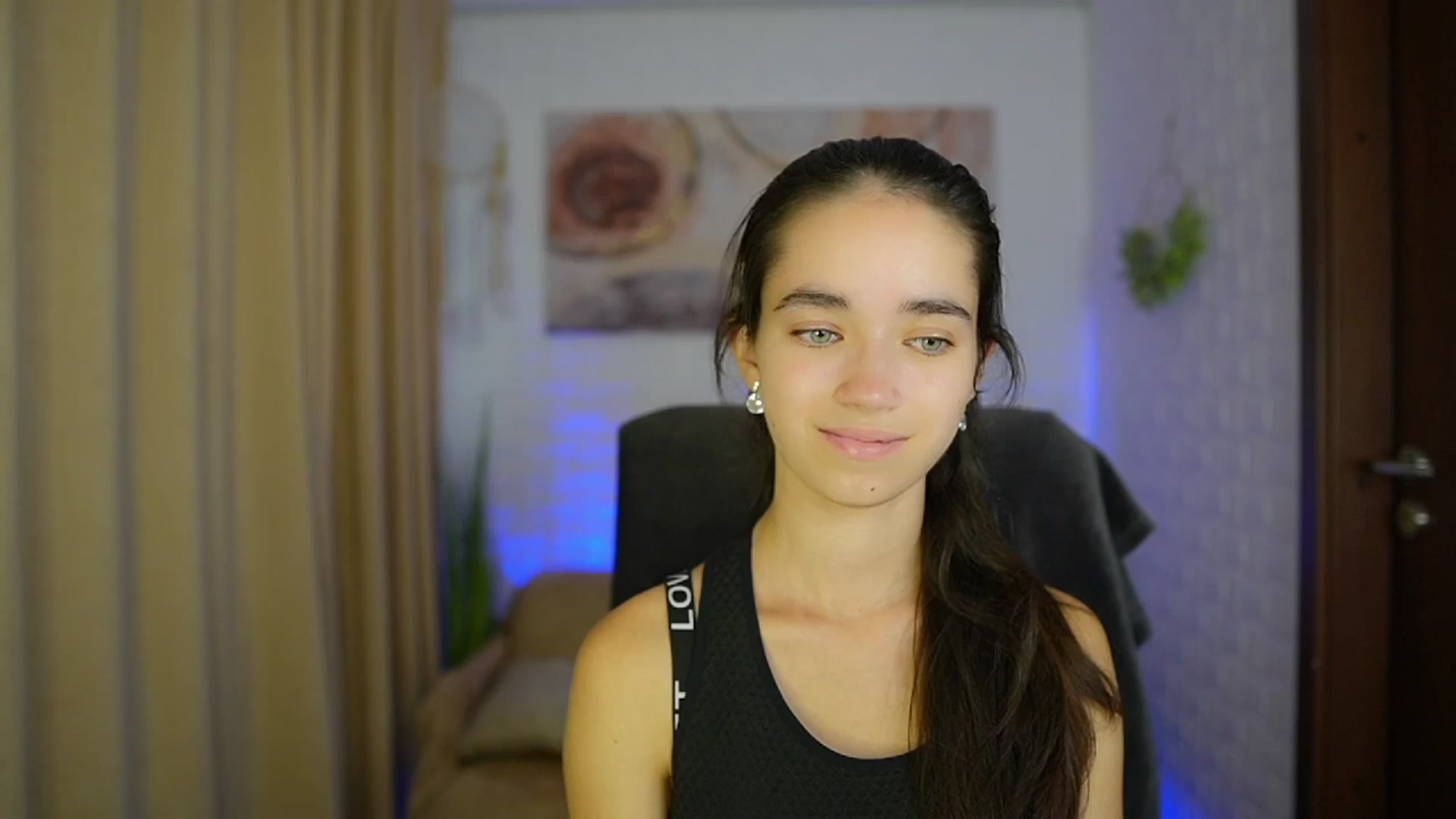 Gallery image thumbnail from Gia_Paige18's myfreecams stream on, 09/03/2024, 10:17 image 1 of 20