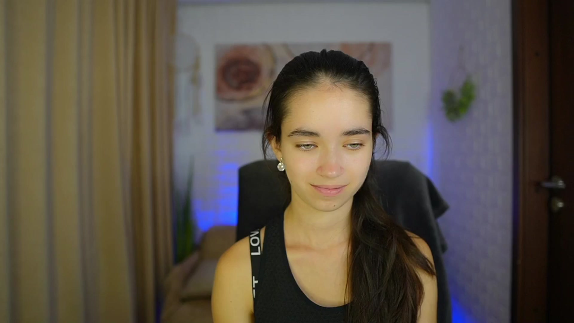 Gallery image thumbnail from Gia_Paige18's myfreecams stream on, 09/03/2024, 10:17 image 7 of 20