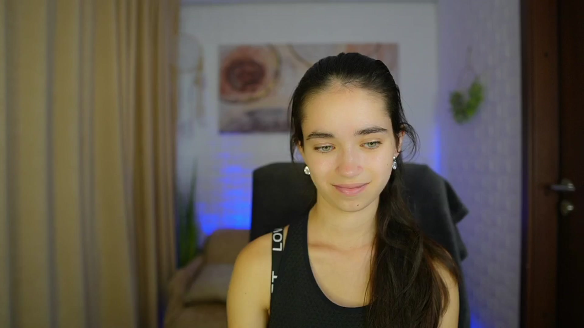 Gallery image thumbnail from Gia_Paige18's myfreecams stream on, 09/03/2024, 10:17 image 10 of 20