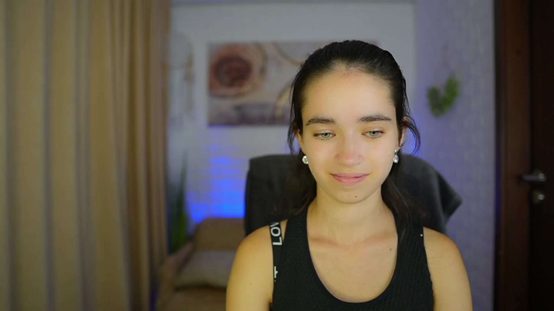 Gallery image thumbnail from Gia_Paige18's myfreecams stream on, 09/03/2024, 12:41 image 6 of 20