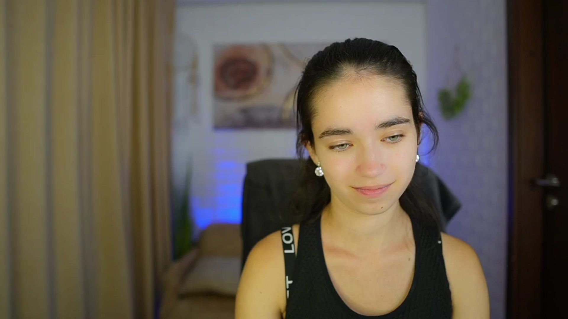 Gallery image thumbnail from Gia_Paige18's myfreecams stream on, 09/03/2024, 12:41 image 4 of 20