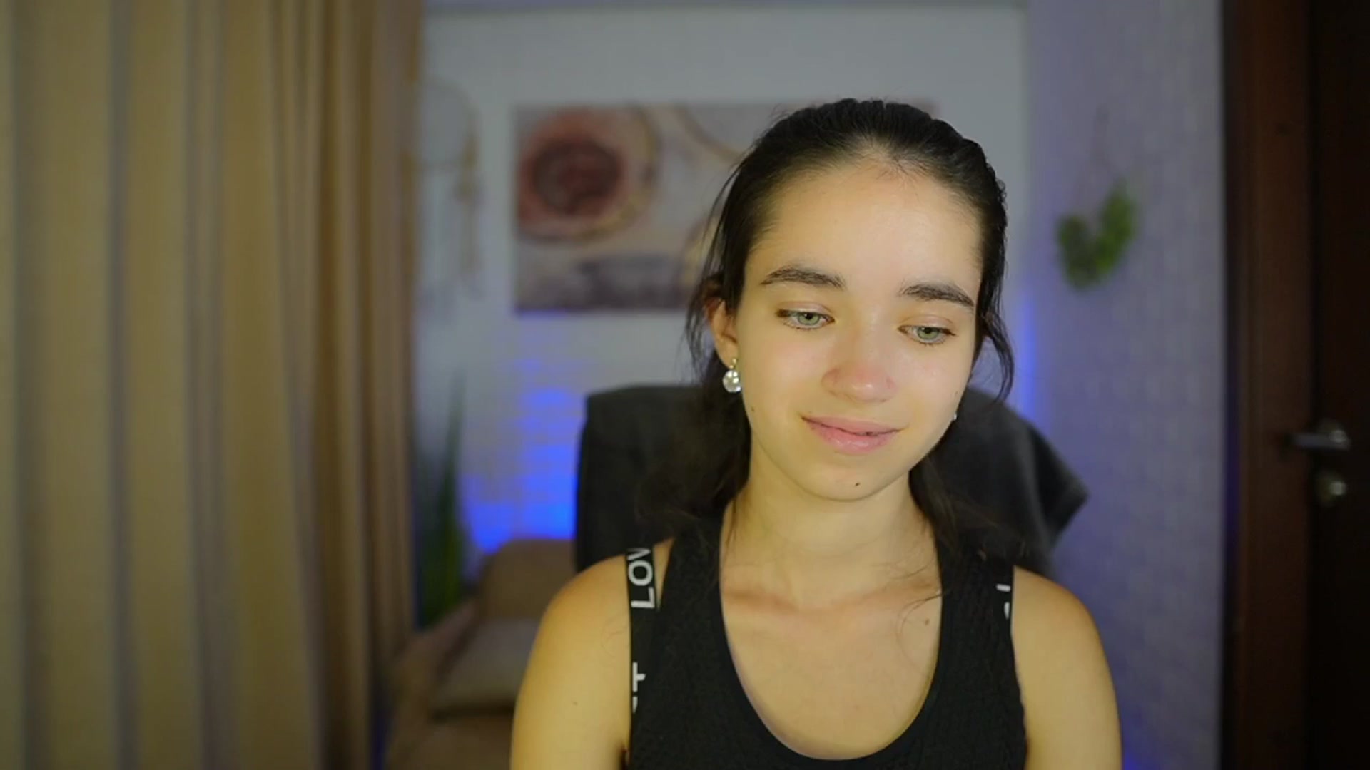 Gallery image thumbnail from Gia_Paige18's myfreecams stream on, 09/03/2024, 12:41 image 11 of 20