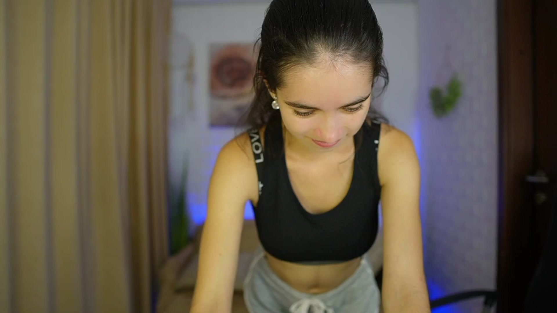 Gallery image thumbnail from Gia_Paige18's myfreecams stream on, 09/03/2024, 12:41 image 8 of 20