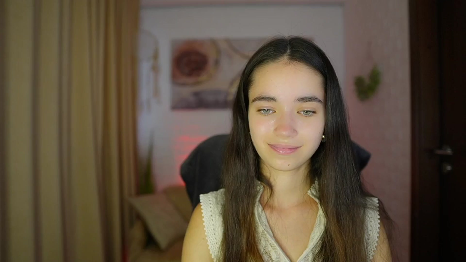 Gallery image thumbnail from Gia_Paige18's myfreecams stream on, 09/04/2024, 11:32 image 11 of 20