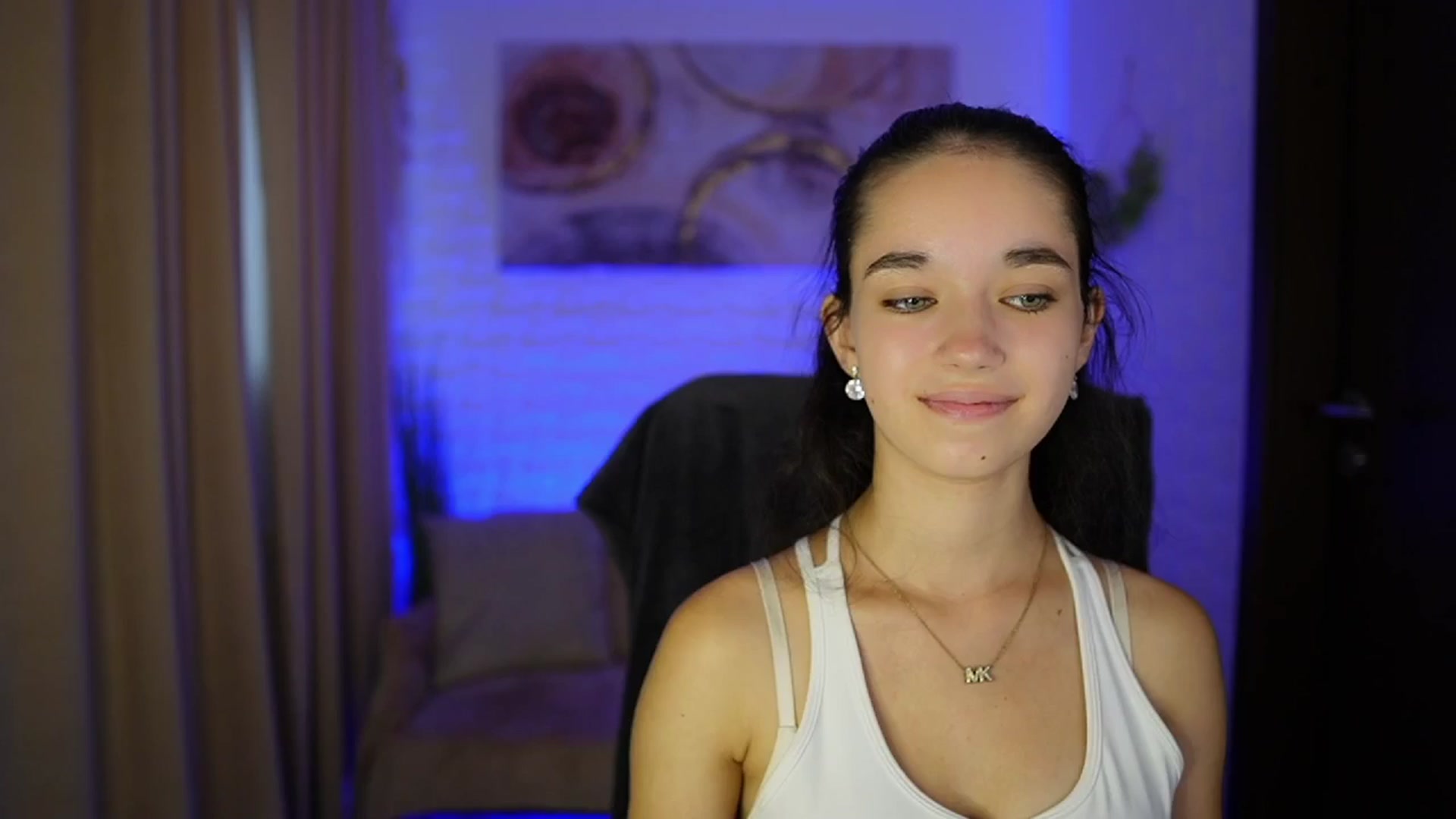 Gallery image thumbnail from Gia_Paige18's myfreecams stream on, 09/17/2024, 13:08 image 6 of 20