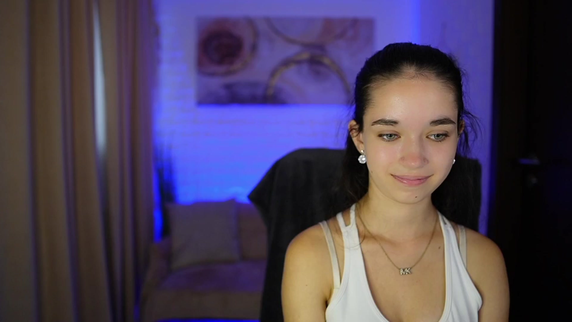 Gallery image thumbnail from Gia_Paige18's myfreecams stream on, 09/17/2024, 13:08 image 8 of 20