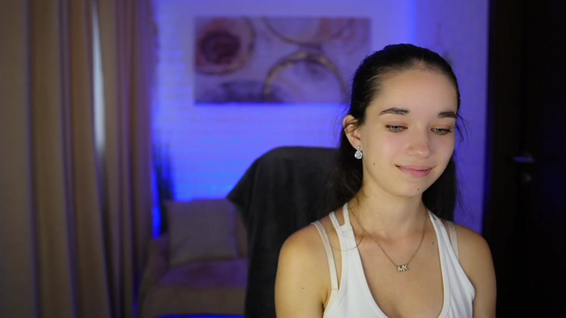 Gallery image thumbnail from Gia_Paige18's myfreecams stream on, 09/17/2024, 13:08 image 12 of 20