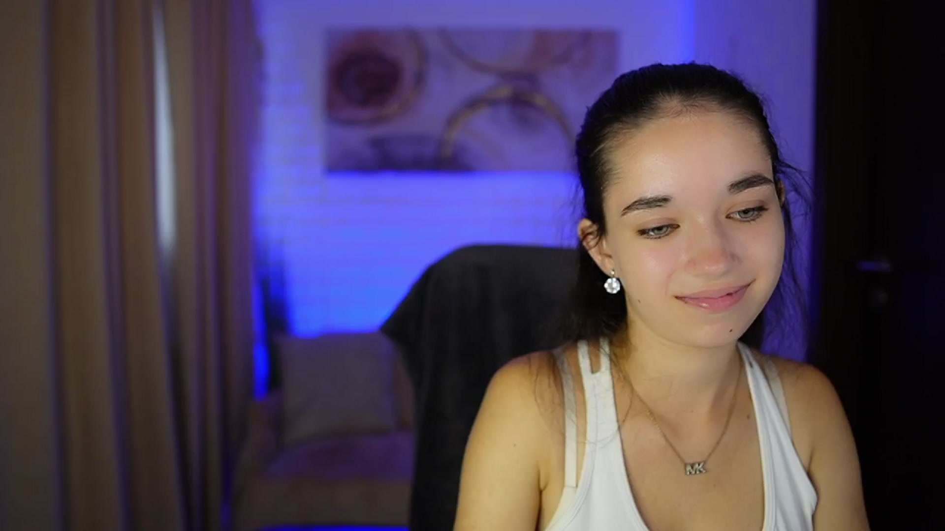 Gallery image thumbnail from Gia_Paige18's myfreecams stream on, 09/17/2024, 13:08 image 14 of 20