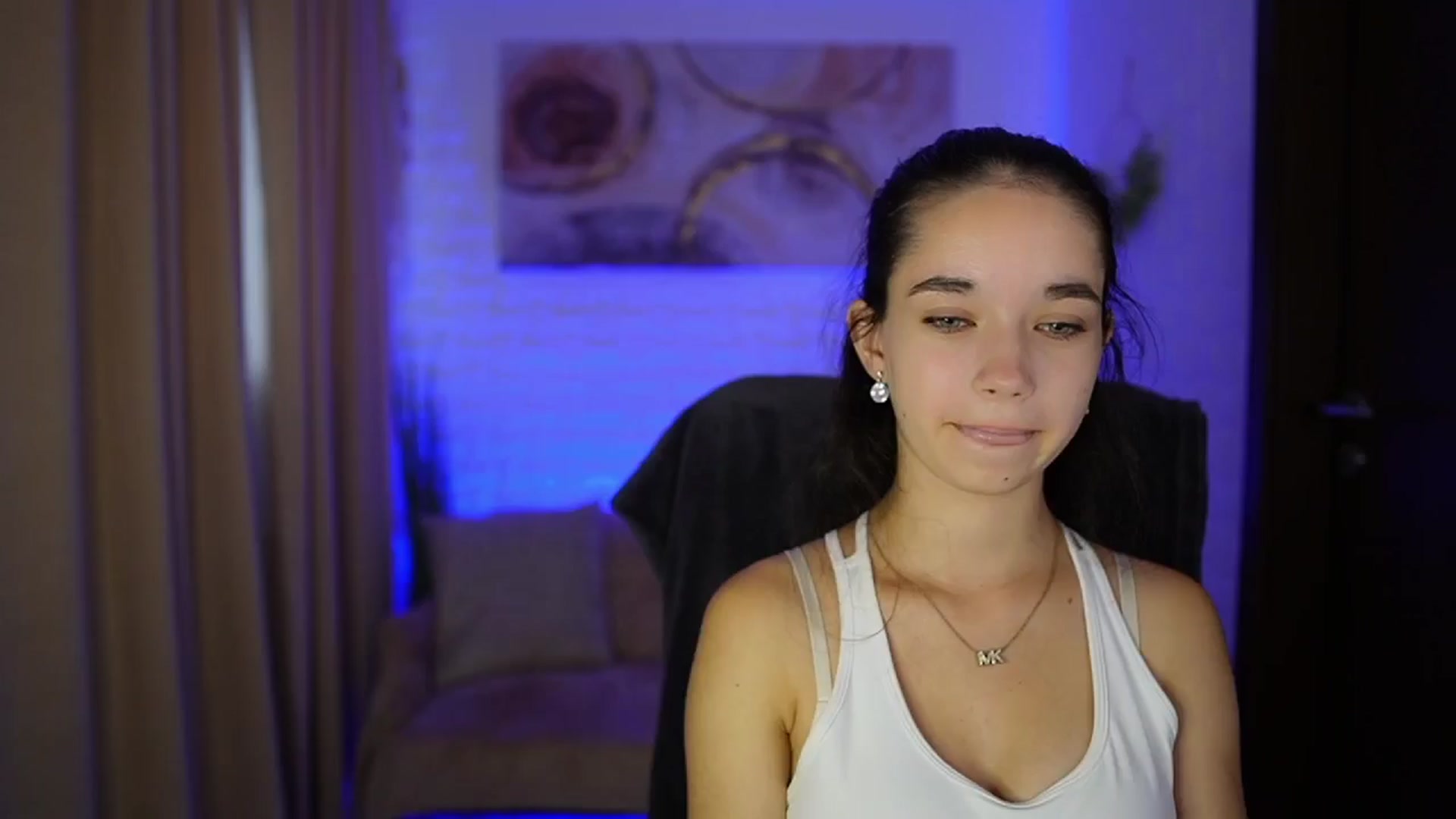 Gallery image thumbnail from Gia_Paige18's myfreecams stream on, 09/17/2024, 13:08 image 17 of 20