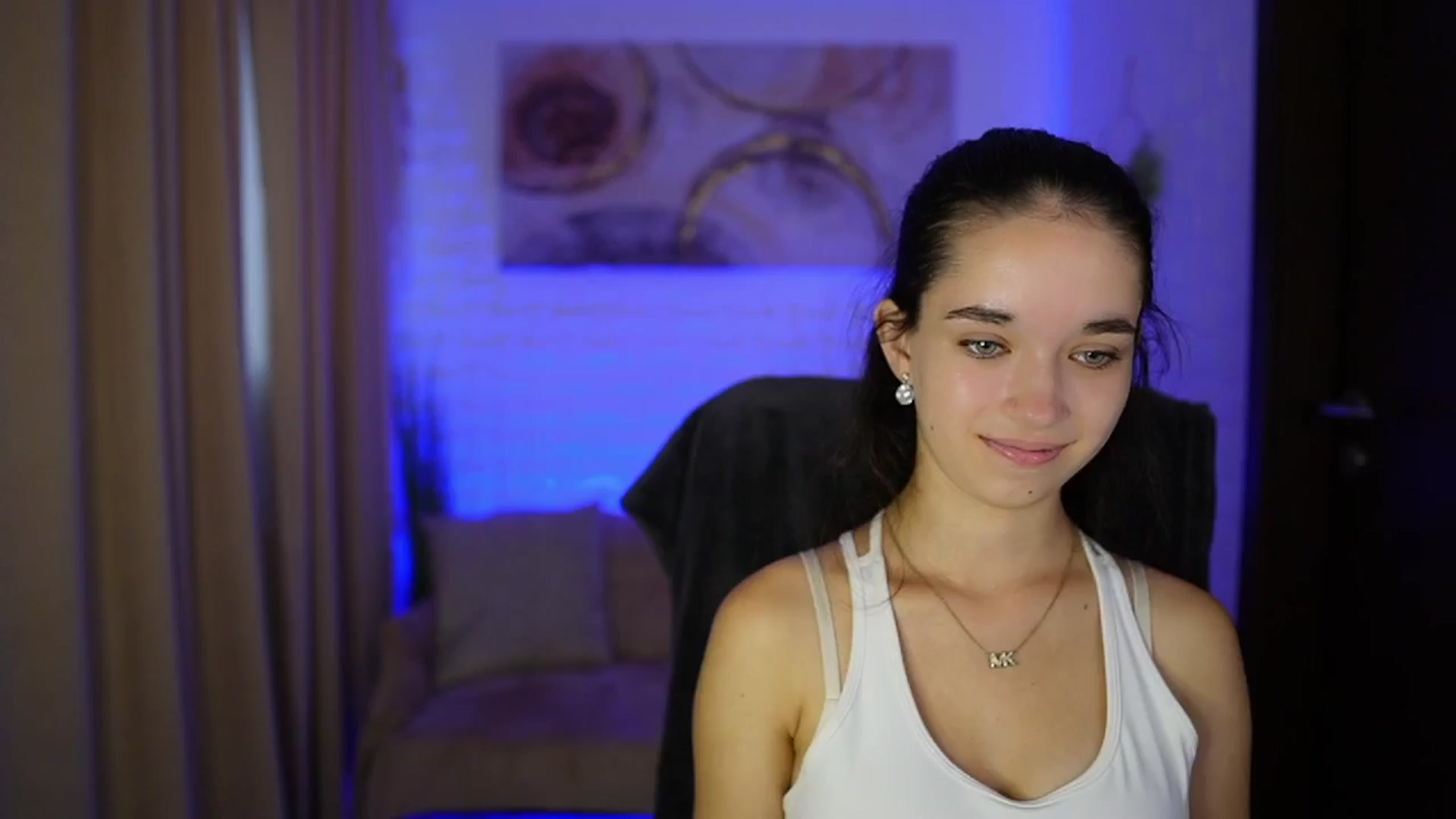 Gallery image thumbnail from Gia_Paige18's myfreecams stream on, 09/17/2024, 13:08 image 9 of 20