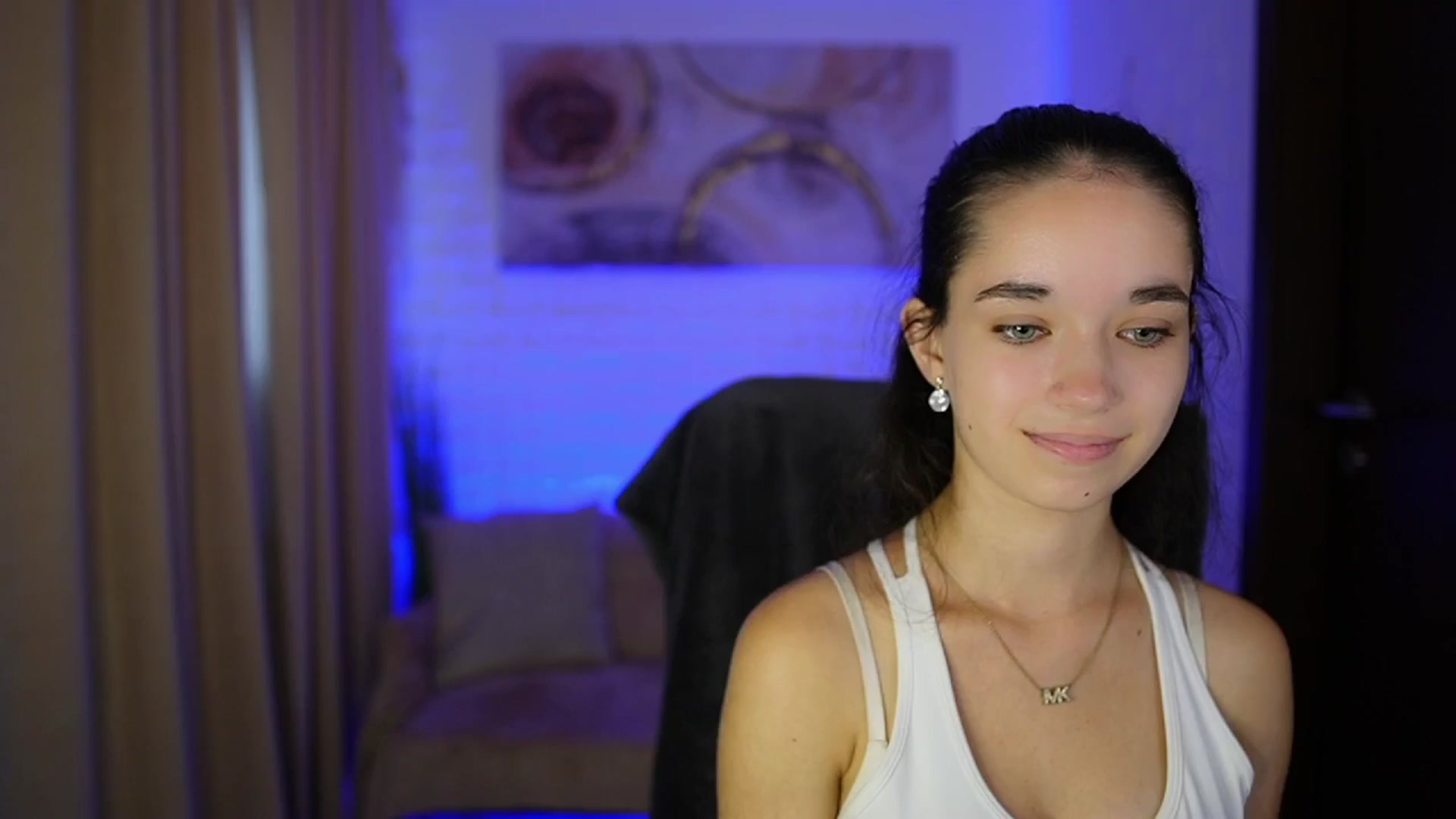 Gallery image thumbnail from Gia_Paige18's myfreecams stream on, 09/17/2024, 13:08 image 7 of 20