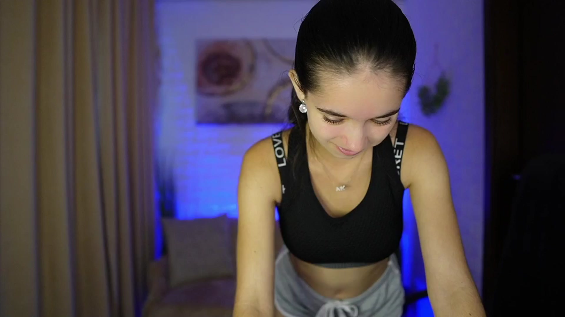 Gallery image thumbnail from Gia_Paige18's myfreecams stream on, 09/22/2024, 09:33 image 14 of 20