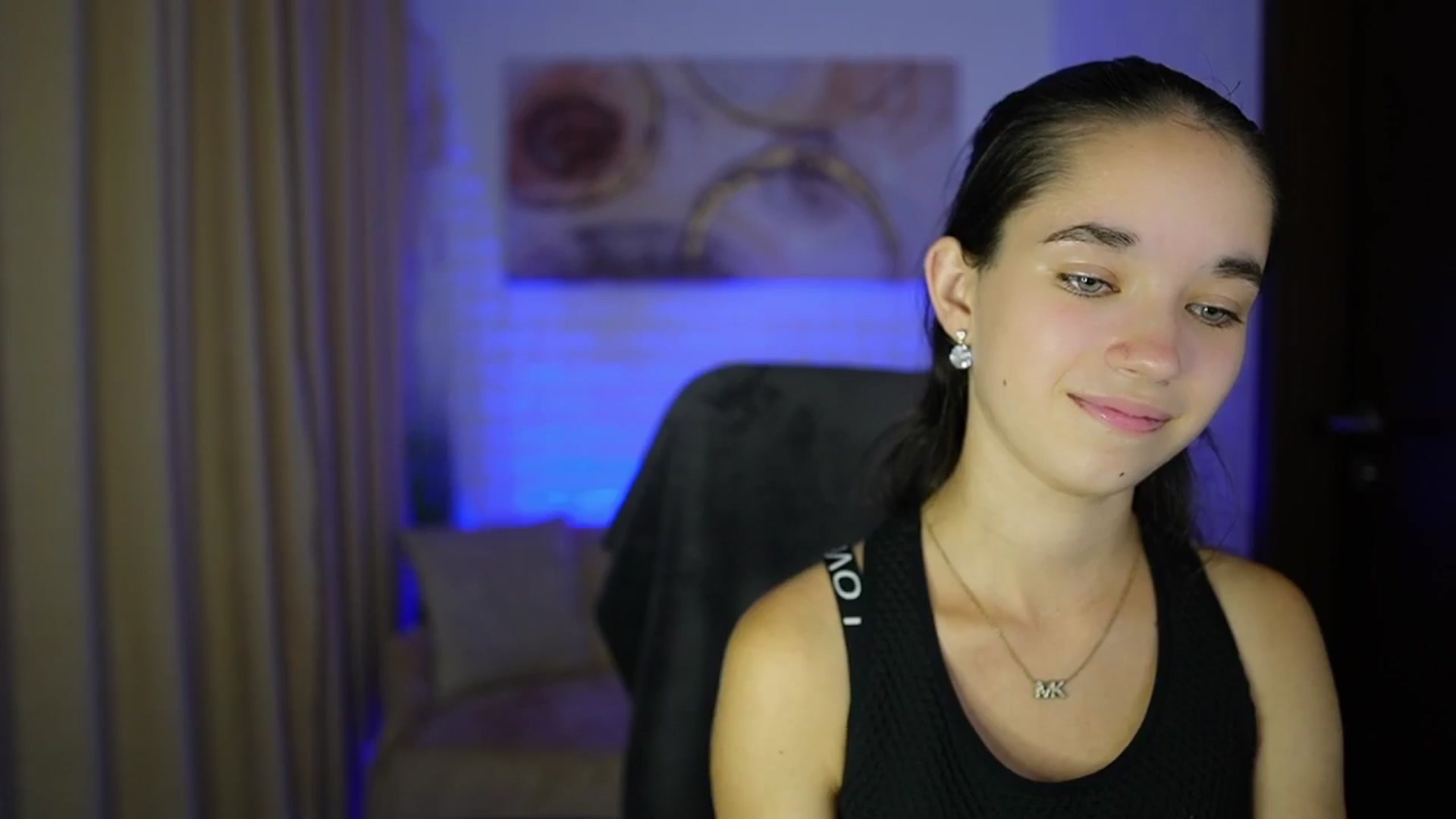 Gallery image thumbnail from Gia_Paige18's myfreecams stream on, 09/22/2024, 18:03 image 17 of 20