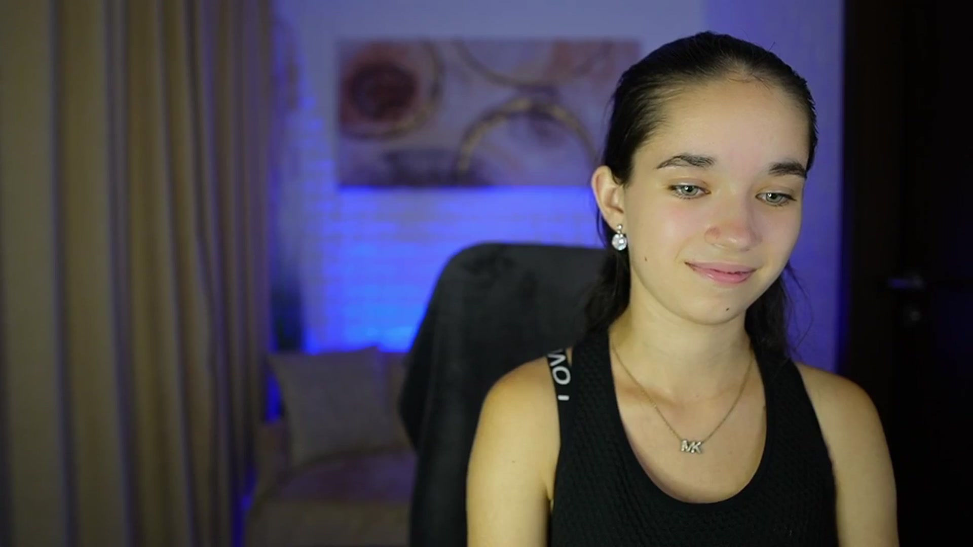 Gallery image thumbnail from Gia_Paige18's myfreecams stream on, 09/22/2024, 18:03 image 15 of 20