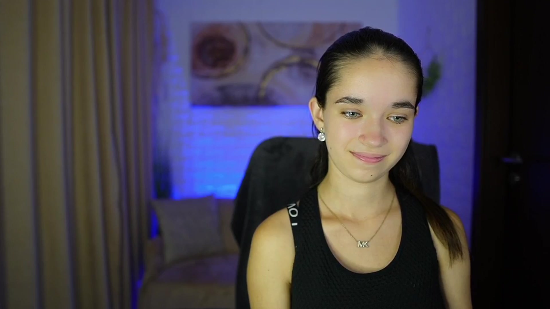 Gallery image thumbnail from Gia_Paige18's myfreecams stream on, 09/22/2024, 18:03 image 3 of 20