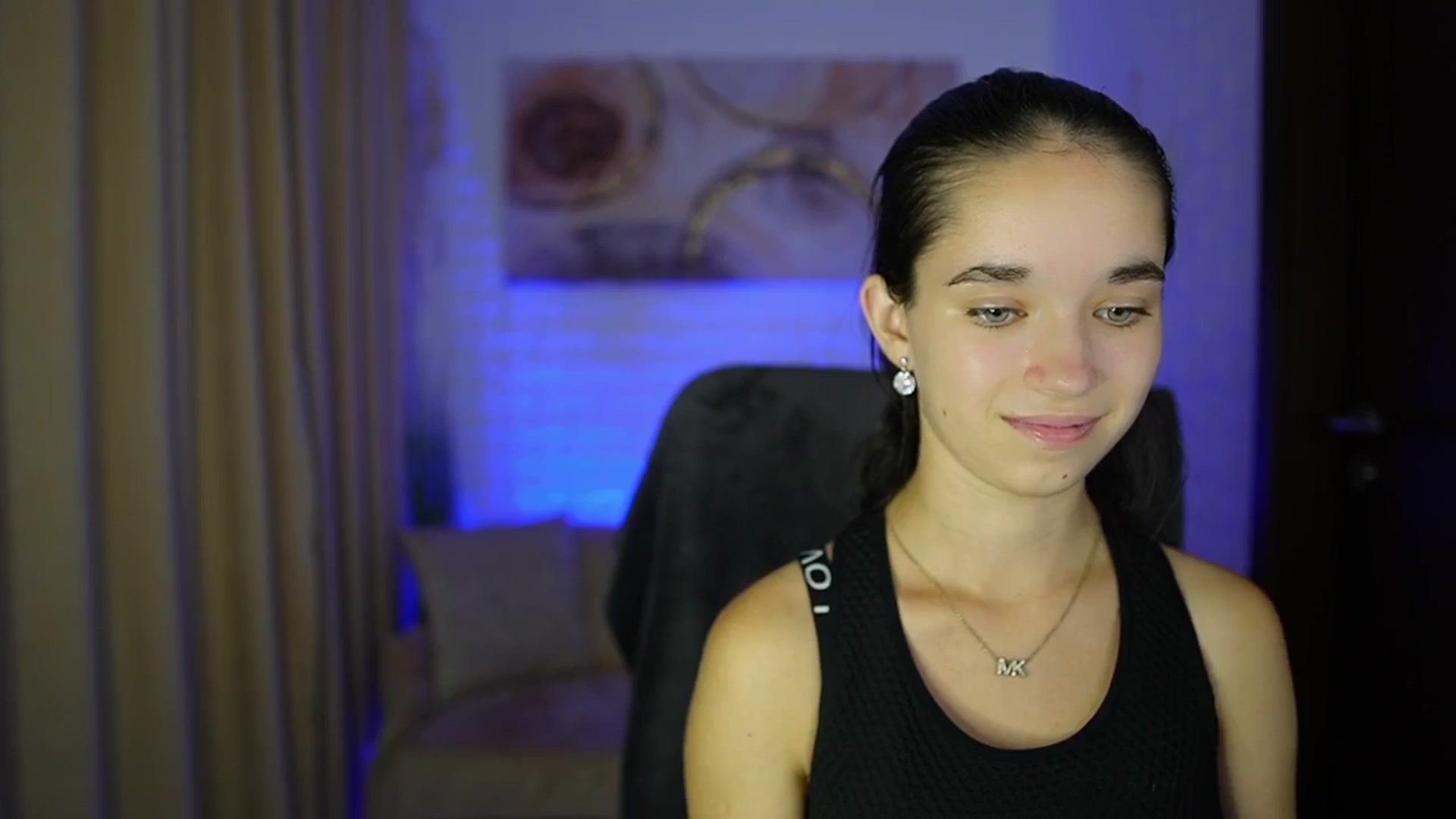Gallery image thumbnail from Gia_Paige18's myfreecams stream on, 09/22/2024, 18:03 image 7 of 20