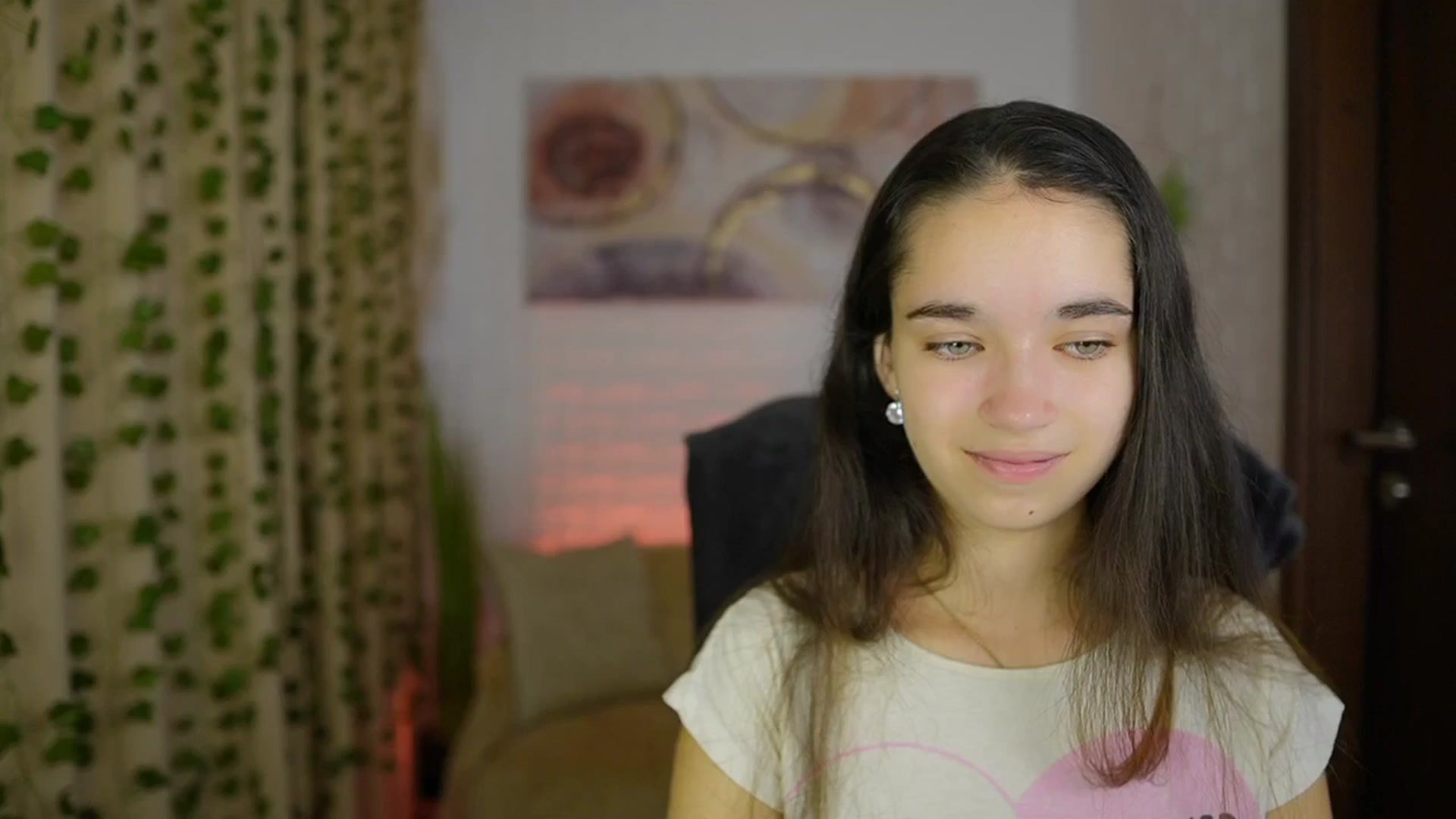 Gallery image thumbnail from Gia_Paige18's myfreecams stream on, 09/27/2024, 08:33 image 13 of 20