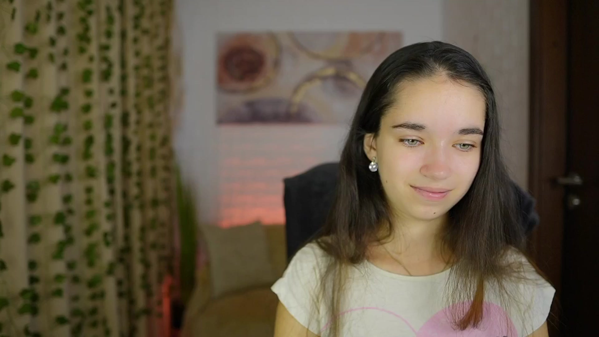 Gallery image thumbnail from Gia_Paige18's myfreecams stream on, 09/27/2024, 08:33 image 15 of 20