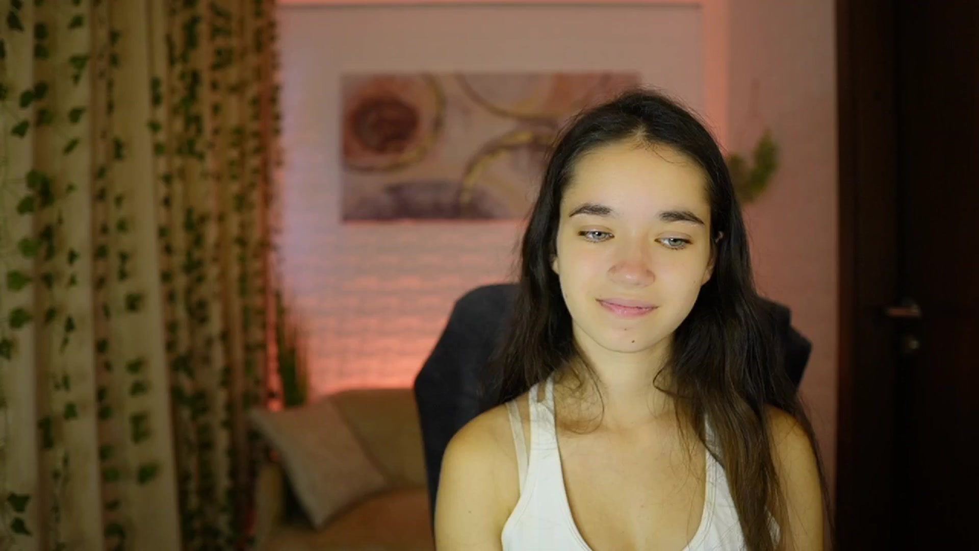 Gallery image thumbnail from Gia_Paige18's myfreecams stream on, 10/06/2024, 09:09 image 4 of 20