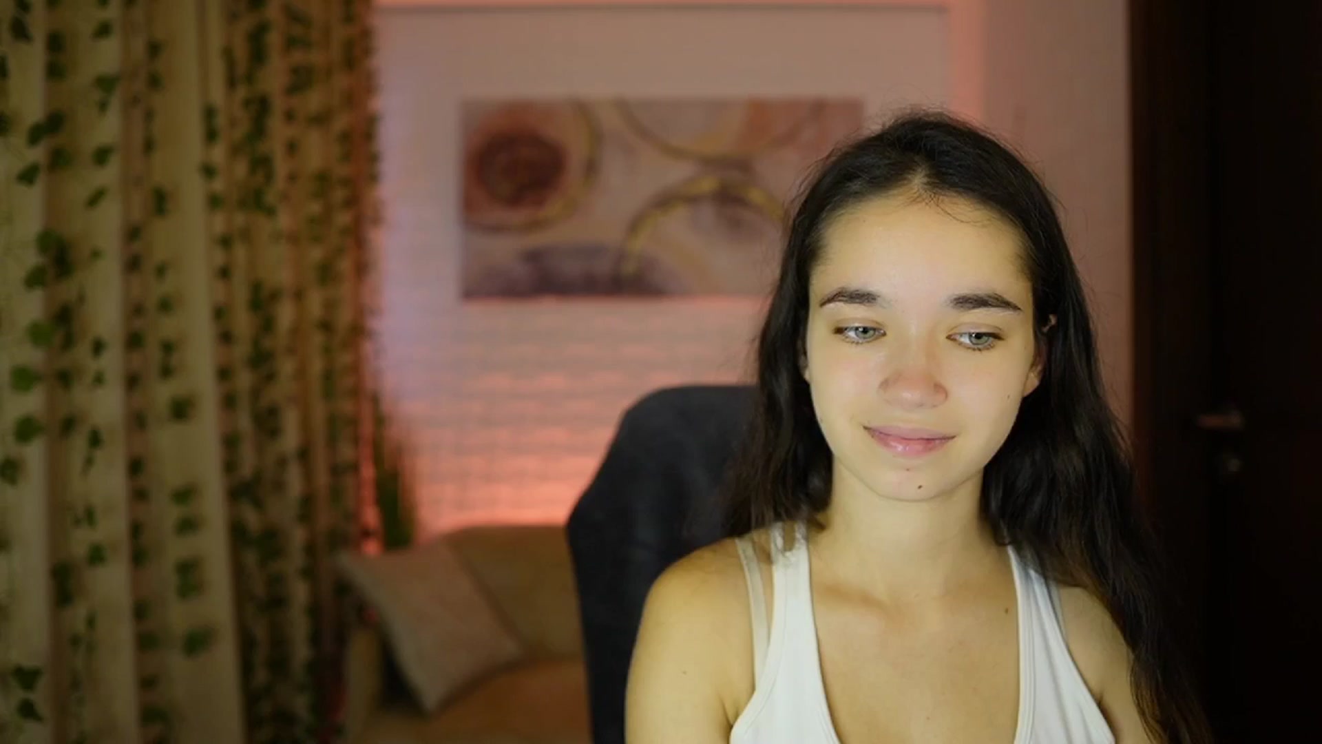 Gallery image thumbnail from Gia_Paige18's myfreecams stream on, 10/06/2024, 09:09 image 9 of 20
