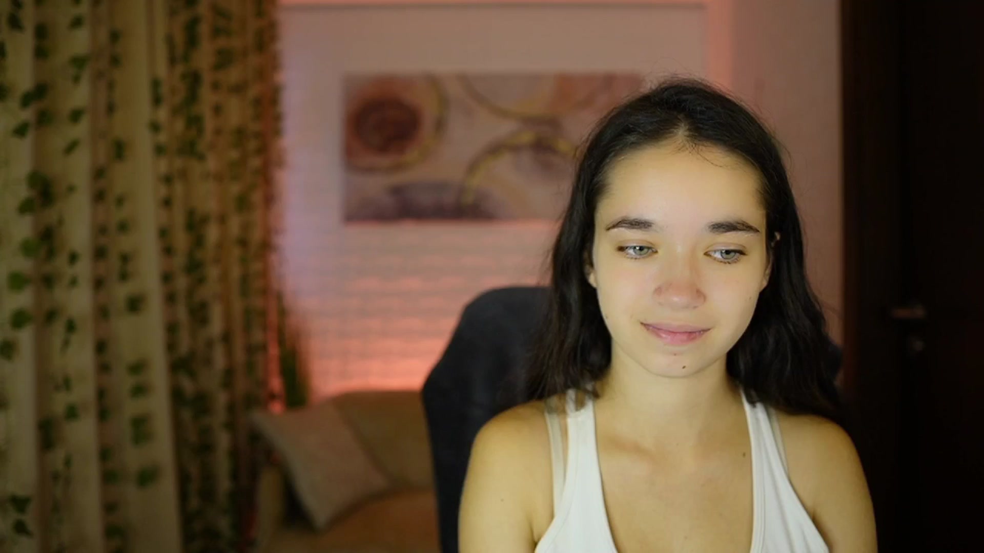 Gallery image thumbnail from Gia_Paige18's myfreecams stream on, 10/06/2024, 09:09 image 8 of 20