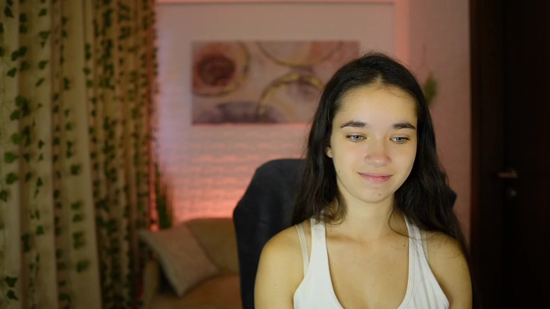 Gallery image thumbnail from Gia_Paige18's myfreecams stream on, 10/06/2024, 09:09 image 16 of 20