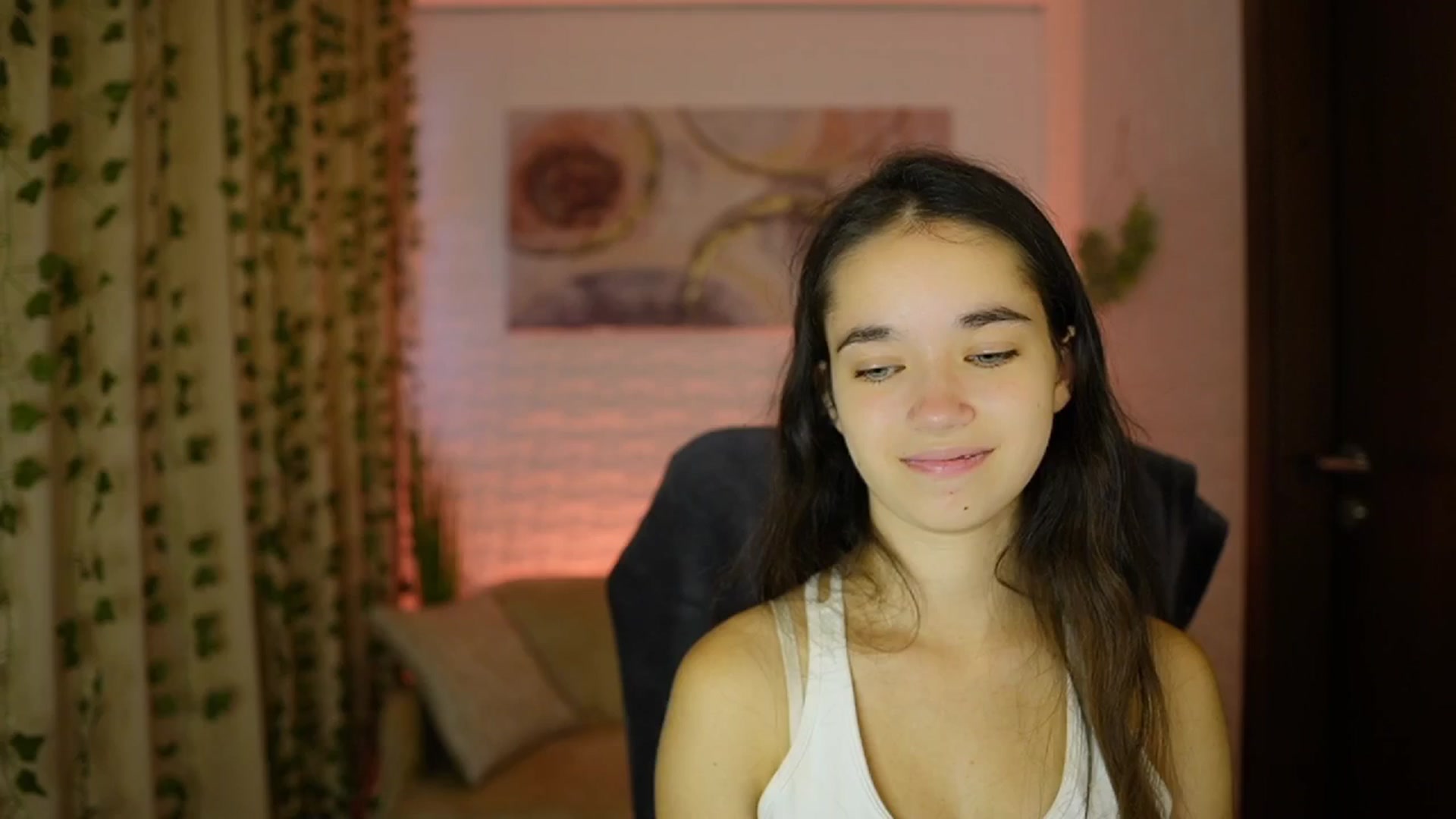Gallery image thumbnail from Gia_Paige18's myfreecams stream on, 10/06/2024, 09:09 image 5 of 20