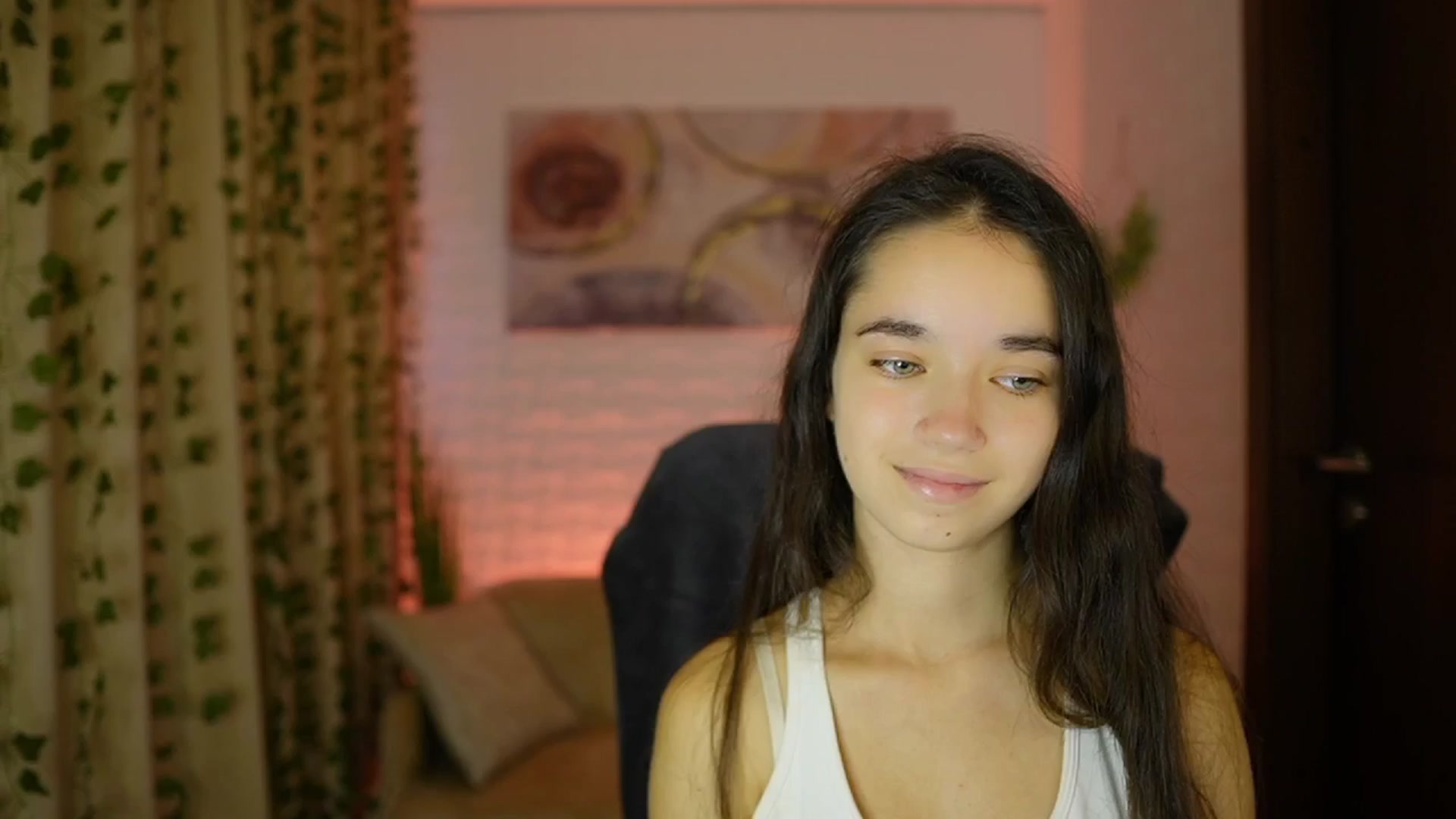Gallery image thumbnail from Gia_Paige18's myfreecams stream on, 10/06/2024, 09:51 image 10 of 20