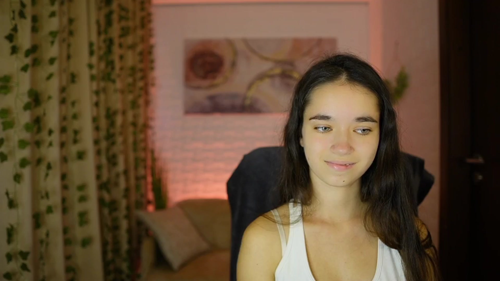 Gallery image thumbnail from Gia_Paige18's myfreecams stream on, 10/06/2024, 11:30 image 10 of 20