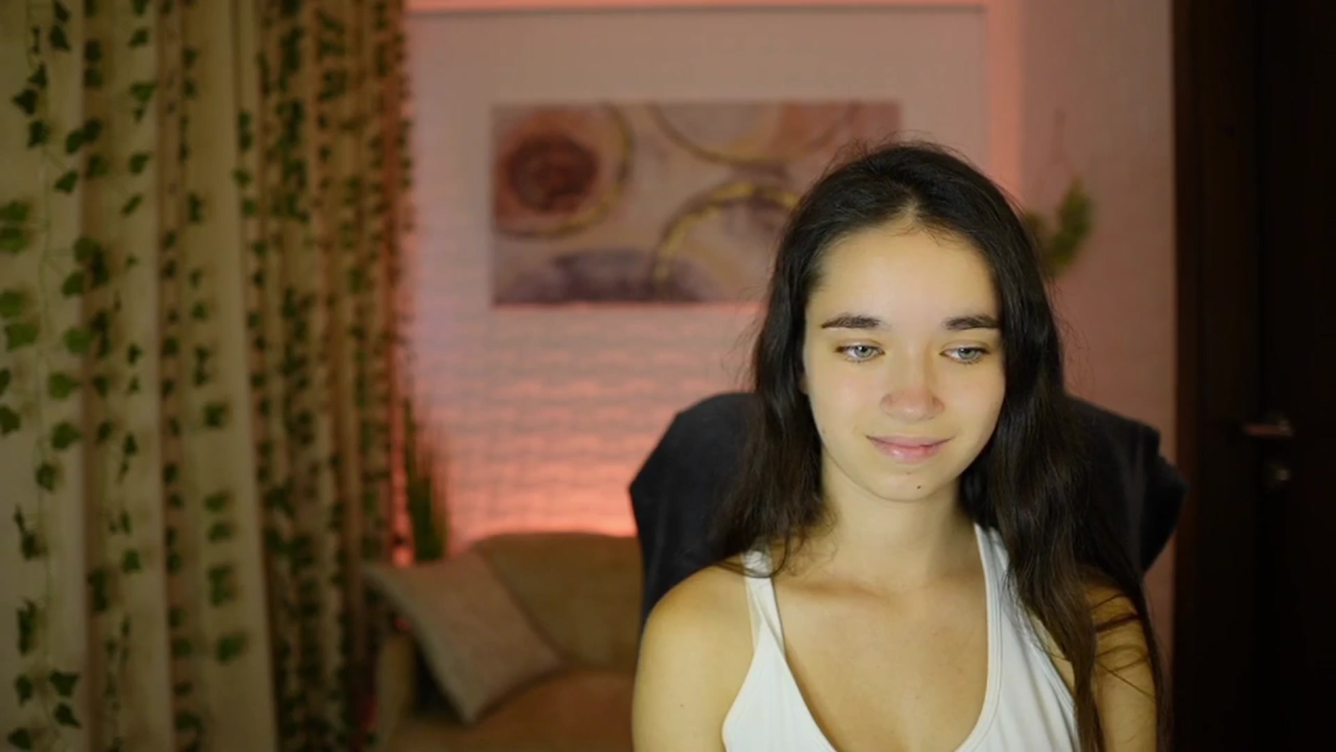 Gallery image thumbnail from Gia_Paige18's myfreecams stream on, 10/06/2024, 12:01 image 2 of 20