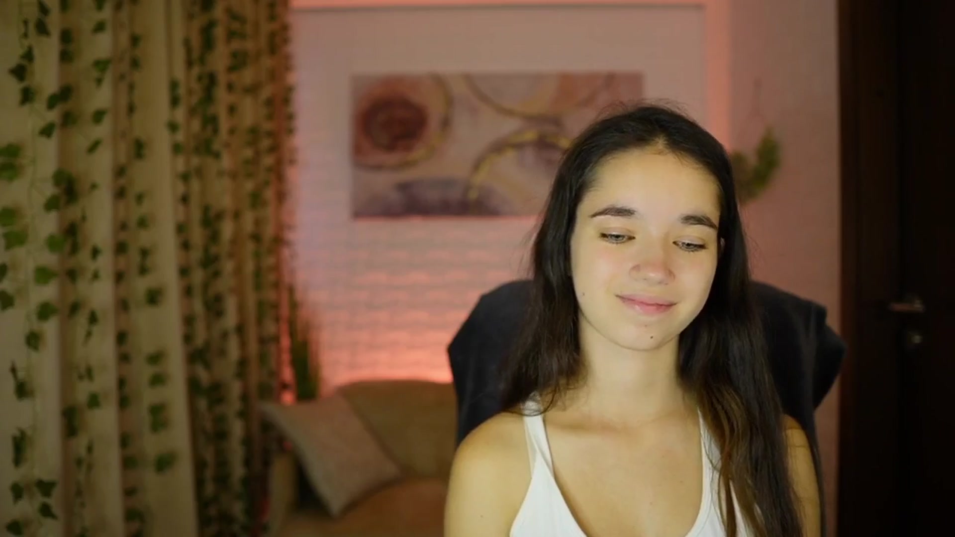 Gallery image thumbnail from Gia_Paige18's myfreecams stream on, 10/06/2024, 12:01 image 20 of 20