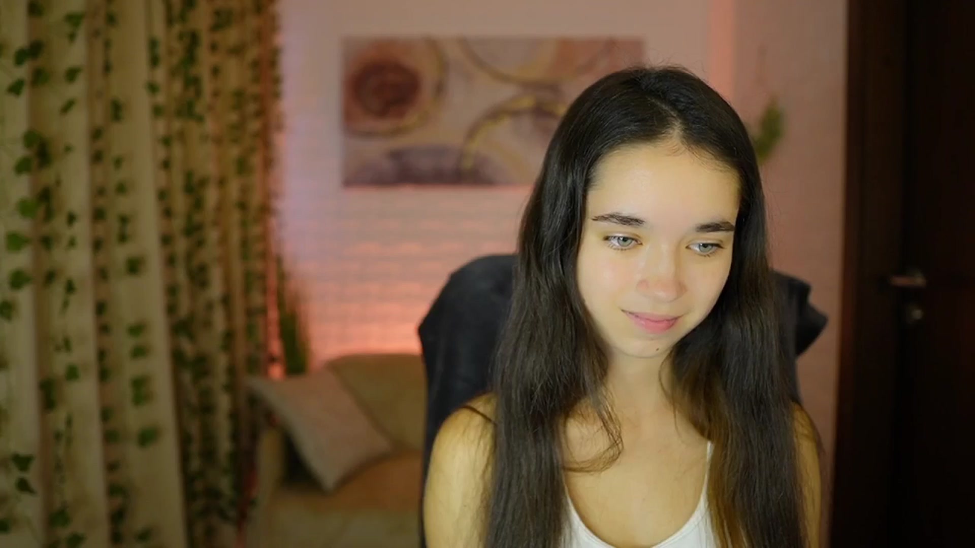 Gallery image thumbnail from Gia_Paige18's myfreecams stream on, 10/06/2024, 13:27 image 2 of 20