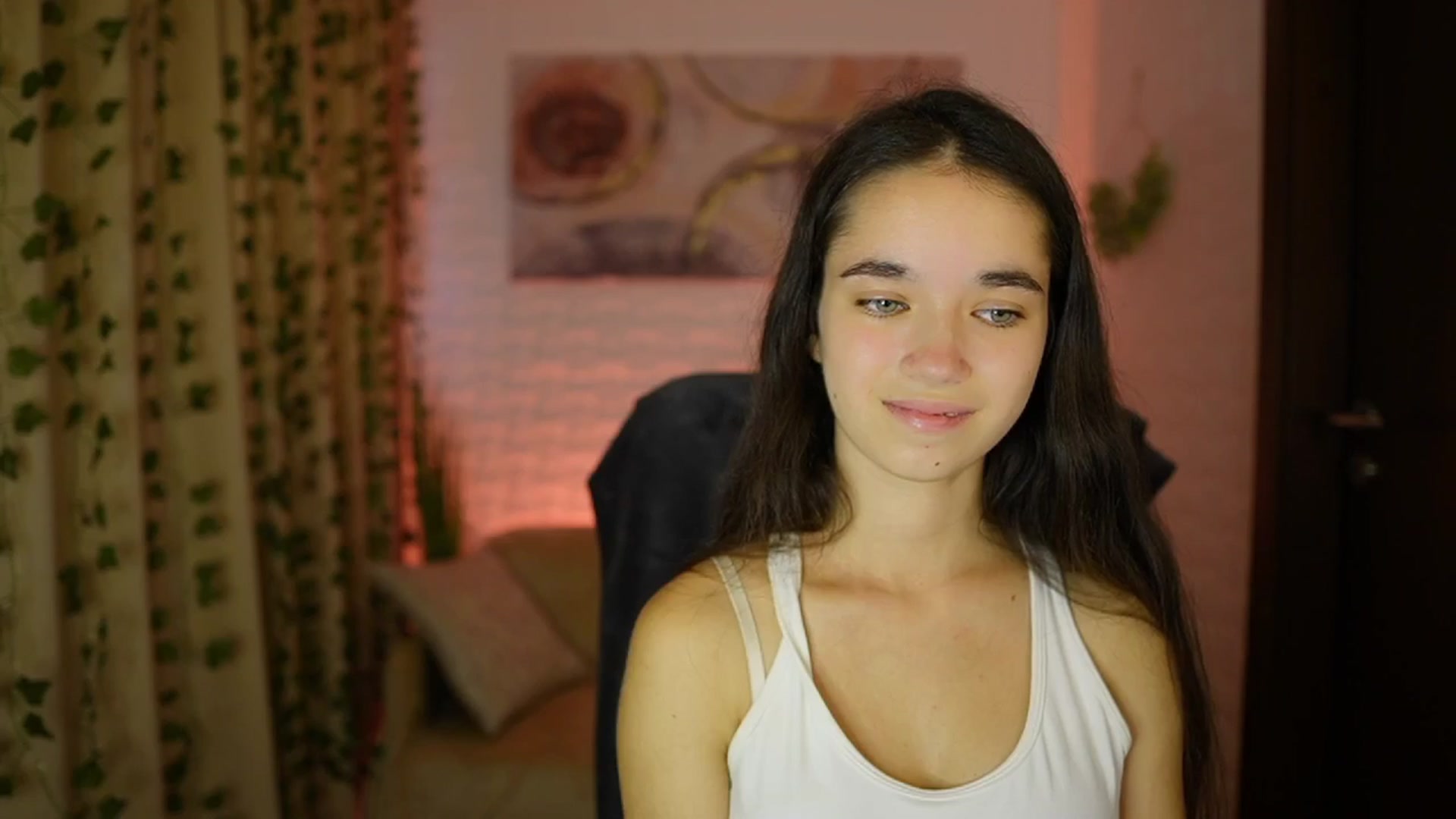 Gallery image thumbnail from Gia_Paige18's myfreecams stream on, 10/06/2024, 14:04 image 5 of 20