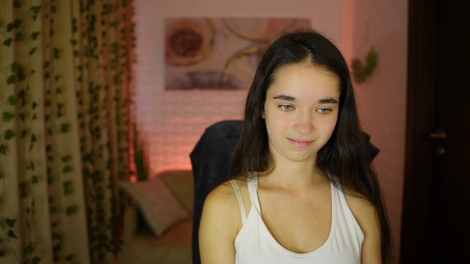 Gallery image thumbnail from Gia_Paige18's myfreecams stream on, 10/06/2024, 14:04 image 7 of 20