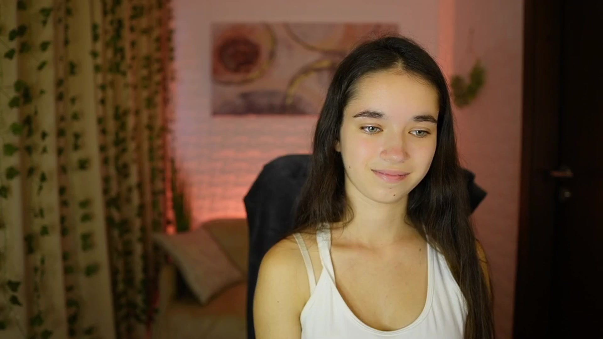 Gallery image thumbnail from Gia_Paige18's myfreecams stream on, 10/06/2024, 14:04 image 13 of 20