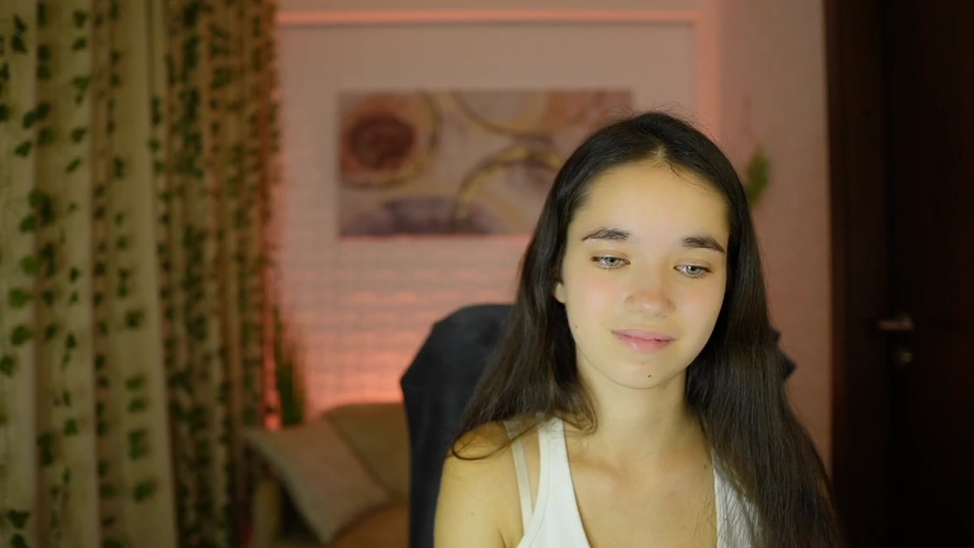 Gallery image thumbnail from Gia_Paige18's myfreecams stream on, 10/06/2024, 16:05 image 8 of 20