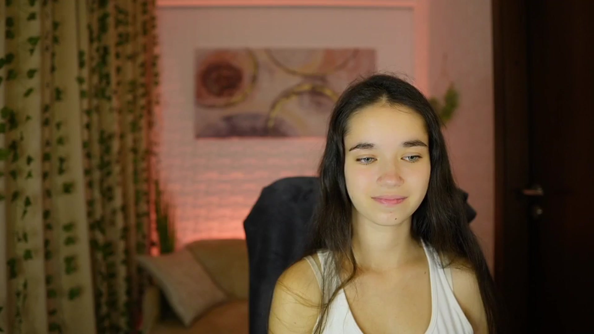 Gallery image thumbnail from Gia_Paige18's myfreecams stream on, 10/06/2024, 16:43 image 5 of 20