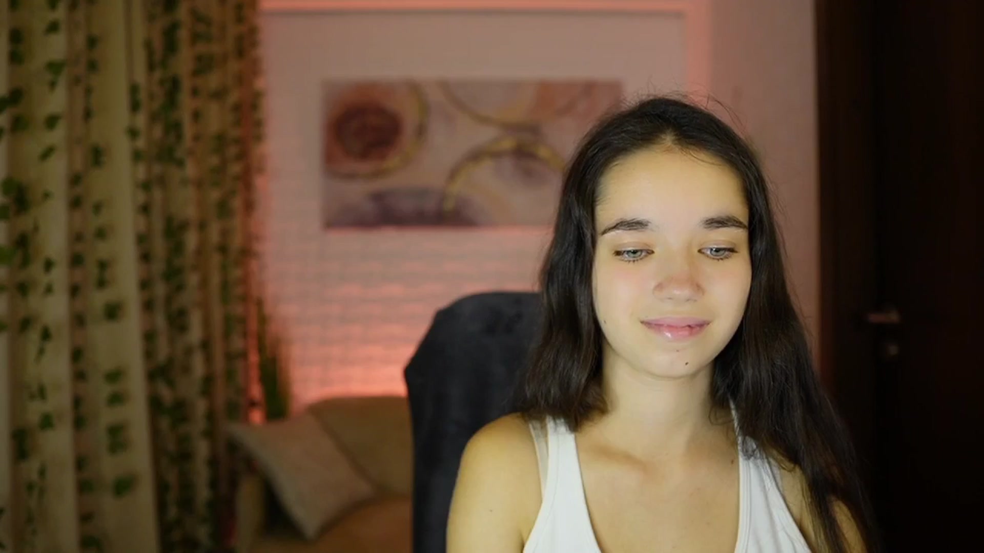 Gallery image thumbnail from Gia_Paige18's myfreecams stream on, 10/06/2024, 16:43 image 19 of 20