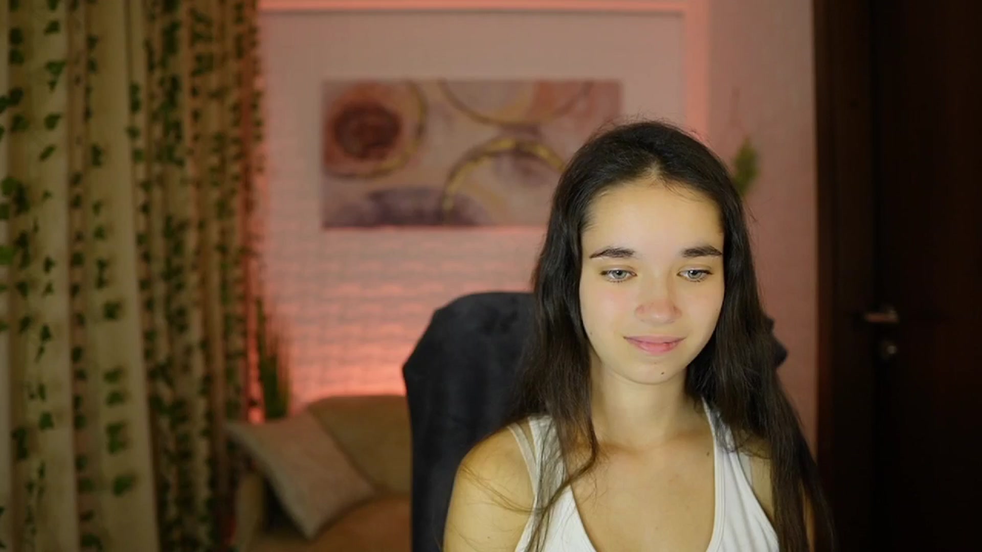 Gallery image thumbnail from Gia_Paige18's myfreecams stream on, 10/06/2024, 16:43 image 9 of 20