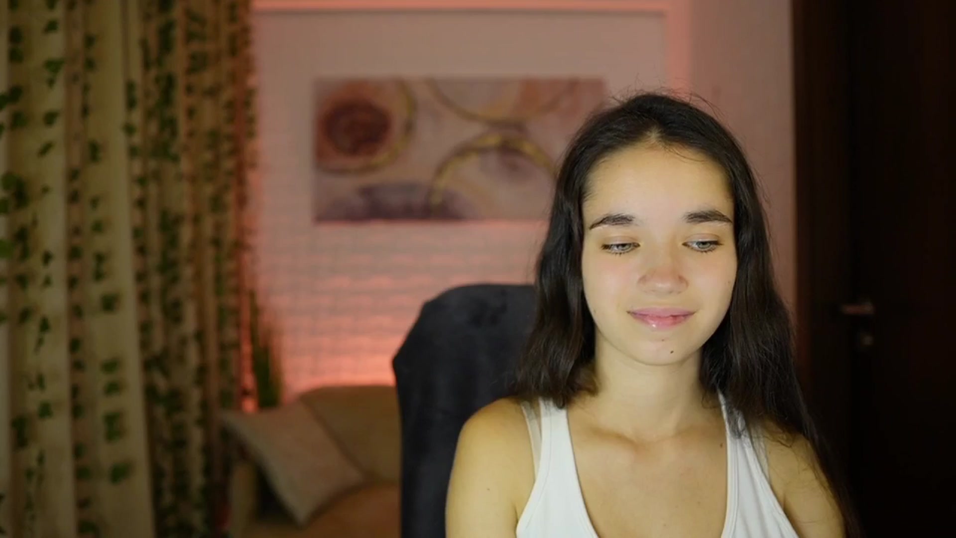 Gallery image thumbnail from Gia_Paige18's myfreecams stream on, 10/06/2024, 16:43 image 15 of 20