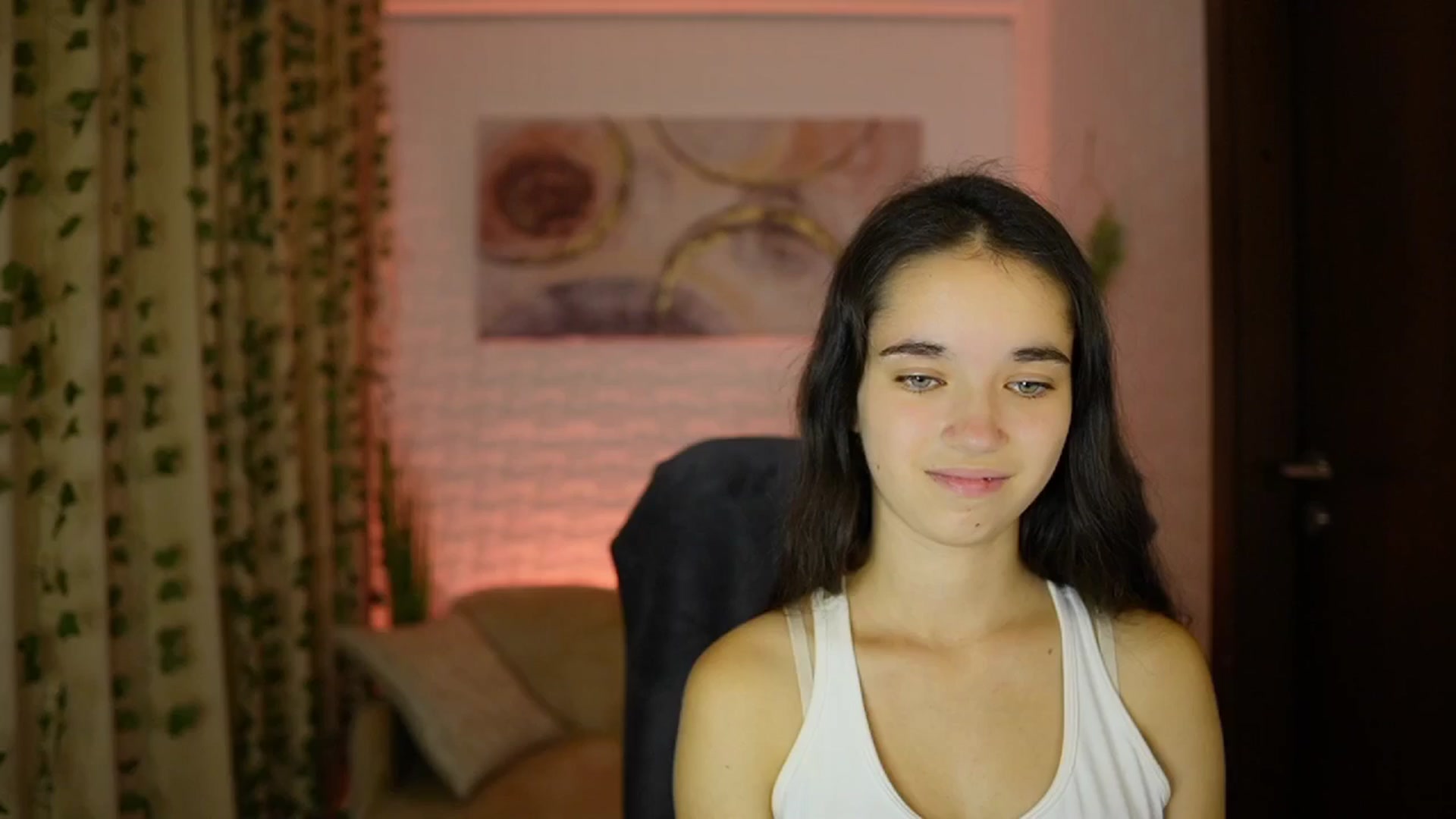 Gallery image thumbnail from Gia_Paige18's myfreecams stream on, 10/06/2024, 17:43 image 1 of 20