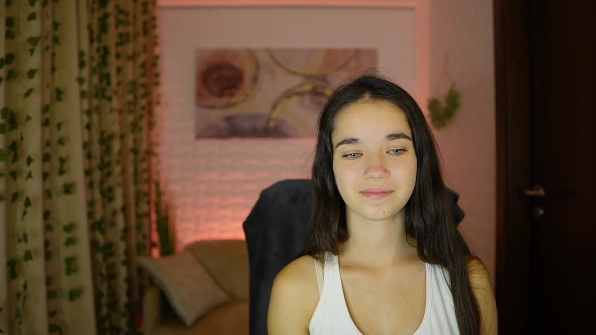 Gallery image thumbnail from Gia_Paige18's myfreecams stream on, 10/06/2024, 17:43 image 14 of 20