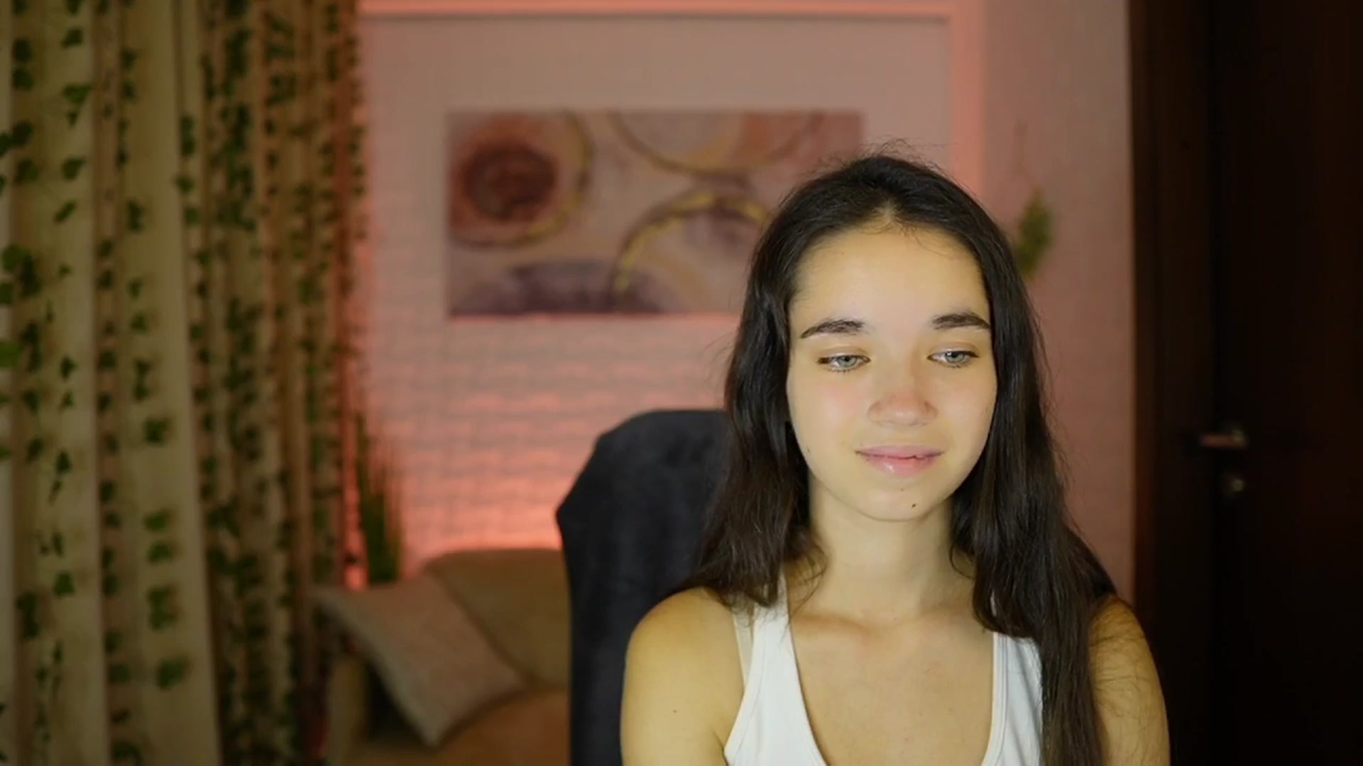 Gallery image thumbnail from Gia_Paige18's myfreecams stream on, 10/06/2024, 17:43 image 16 of 20