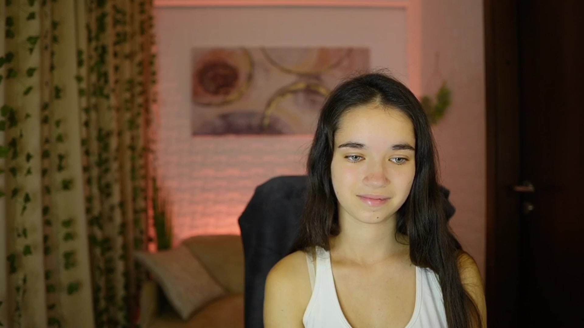 Gallery image thumbnail from Gia_Paige18's myfreecams stream on, 10/06/2024, 17:43 image 12 of 20